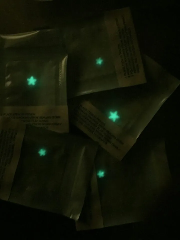 0.3mm x 1.6mm Miniature Glow in the Dark Star