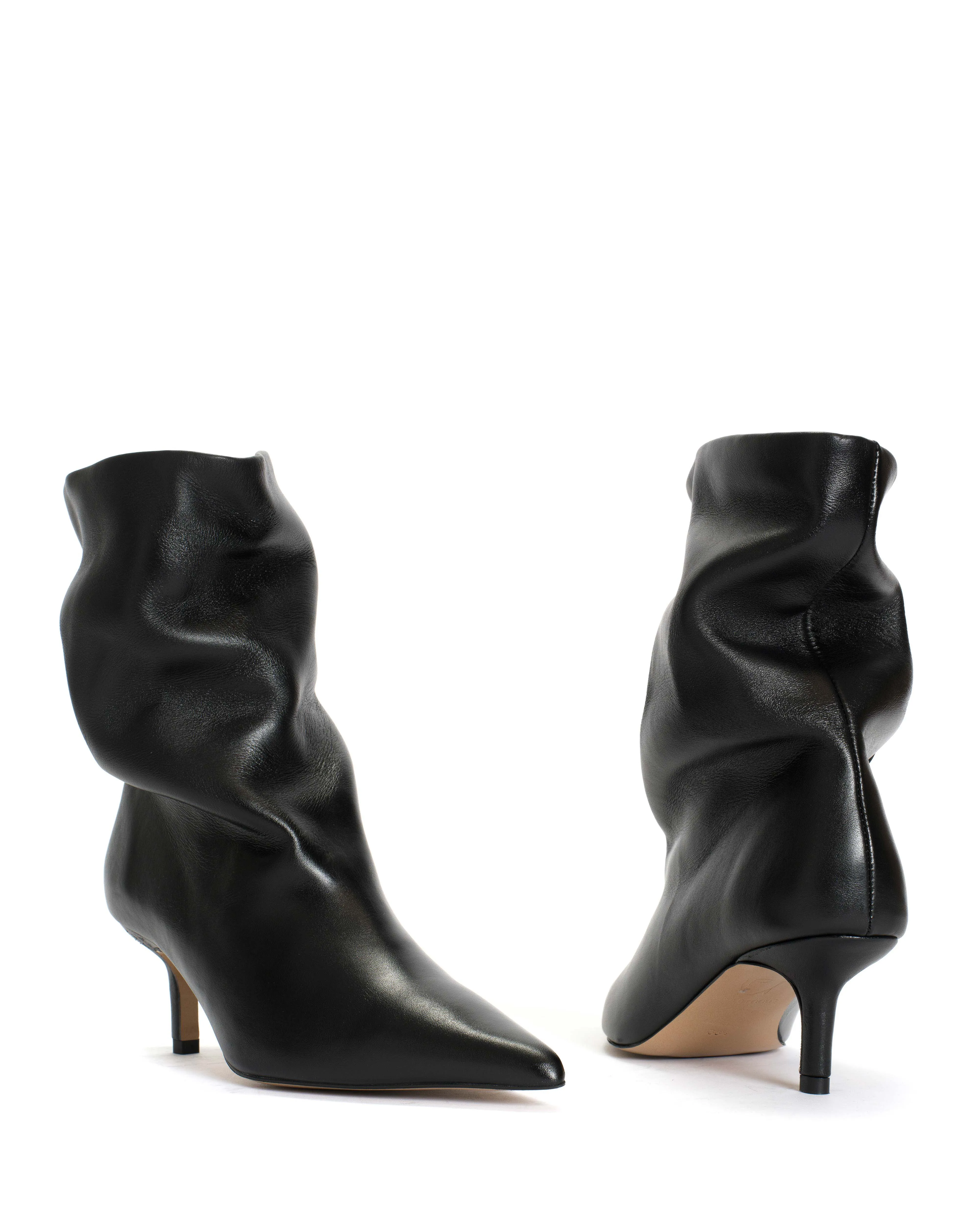 Vully 55 pin Soft calf Black