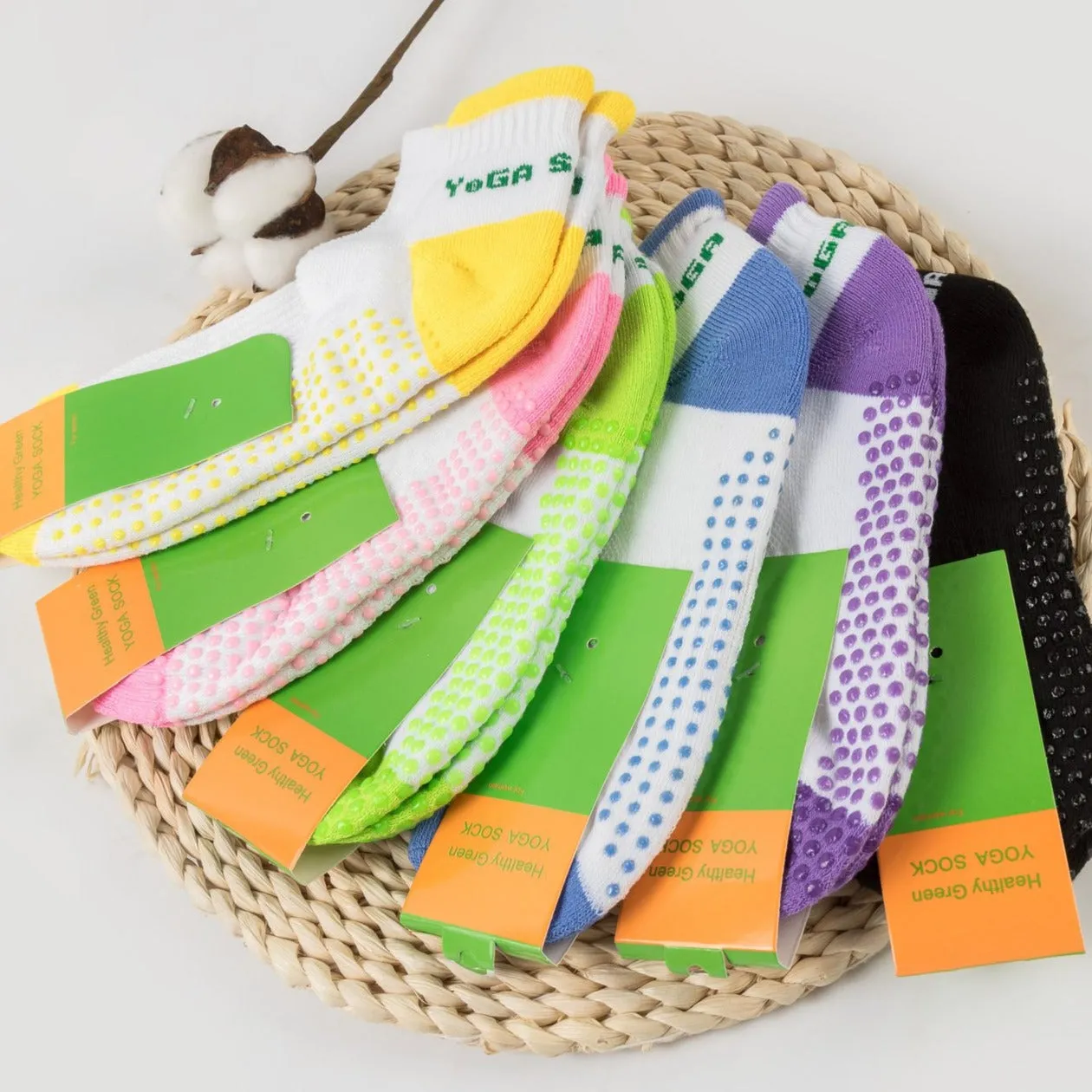 Women Professional Non-Slip Yoga / Pilates Socks with Grip